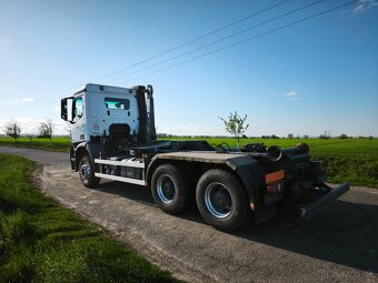 Mercedes Arocs 2645 kontajner - 4