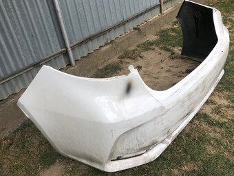 Toyota corolla sedan - 4