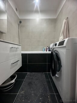 Na predaj 2 izb byt - 4