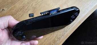 Predám hernú konzolu Sony PS VITA - 4