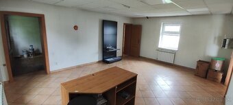 obchodny priestor s pozemkom - 4