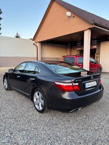 Lexus LS 460 - 4