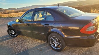 Predám MB trieda E220 CDI sedan  r.v. 06 - 4