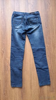 Dámske tmavé džínsy - 4