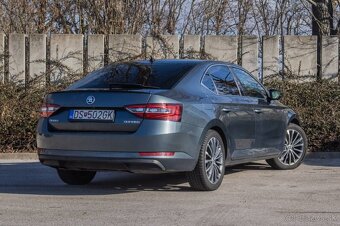 Škoda Superb 2.0 TDI Ambition - 4