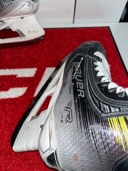 hokejove korčule bauer vapor hyperlite2 - 4