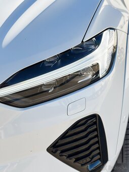 VOLVO XC60 B5 R-DESIGN - 4