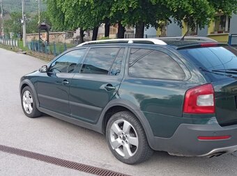 Skoda Octavia Scout 2.0 TDI 4x4 - 4