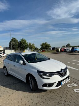 Renault Megane IV 2018 Len do konca týždňa predám za 8 800 - 4