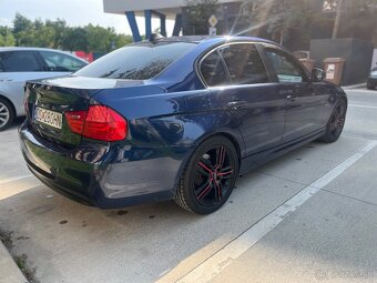 BMW E90 318d 2011 - 4
