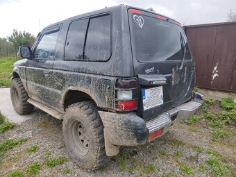 Mitsubishi Pajero 2.5 TD 73kw 4x4 - 4