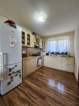 TOP PONUKA A CENA - novší bungalov v tichej ulici - 4