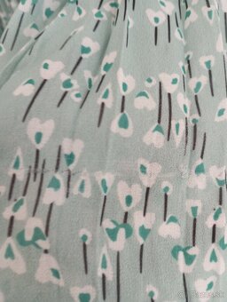 Dámske šaty s dlhým rukávom M zelene kvety - 4