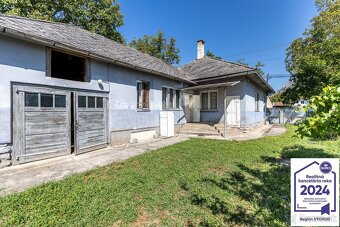 REZERVOVANÝ Rodinný dom v srdci obce Dvorníky - Včeláre - 4