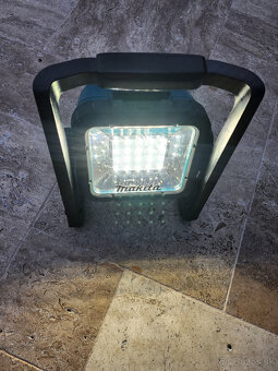MAKITA AKU svietidlo LED - 4