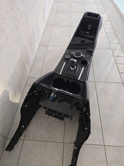 Alfa romeo stelvio carbon interiér qv - 4