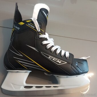 Korčule na ľad Bauer - 4
