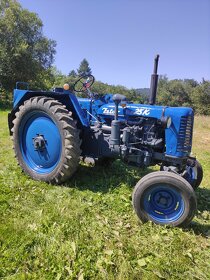 Traktor Zetor 25 - 4