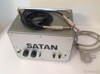ELEKTRONKOVA  HLAVA  - S A T A N - - 4