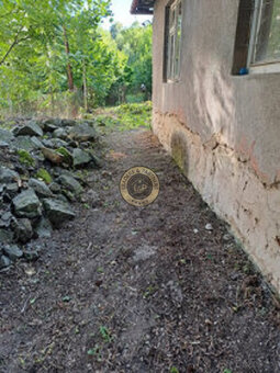 NA PREDAJ starý rodinný dom/pozemok BANSKÁ ŠTIAVNICA - 4