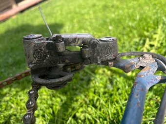 Závodný bicykel peugeot s odznakom - 4