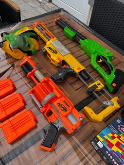 Nerf zbrane a iné hračky - 4