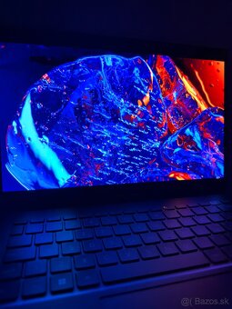 ASUS ZenBook Oled - 4