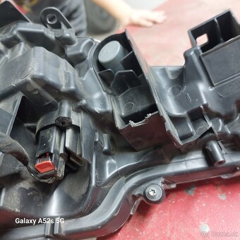 Toyota Corolla ľavé predné led svetlo - 4