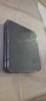 Samsung Z flip 5. 512GB, 8GB ram - 4