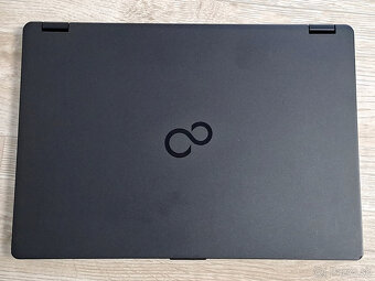 Fujitsu LifeBook U7410 - 4