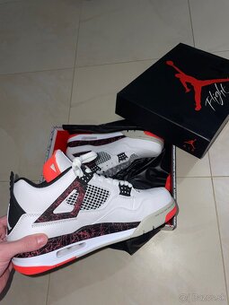 Air Jordan Retro 4 Flight Nostalgia - 4