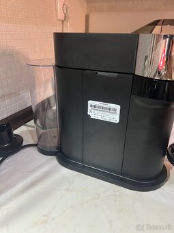 Nespresso coffee machine + Capsules - 4