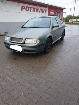 Predam skoda octavia 1.6 - 4