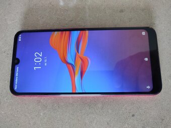 Motorola moto E6 plus; 4GB/64GB, DUAL SIM, Android 9 - 4