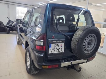 Mitsubishi Pajero 2.5 TD GL - 4