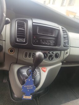 Renault trafic 2 - 4
