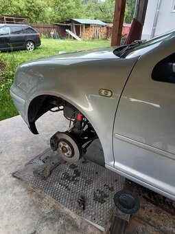 Golf 4 - 4
