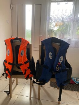 Záchranné vesty - 4