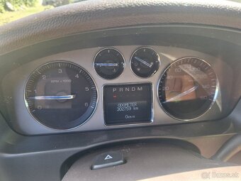 Cadillac Escalade - 4