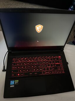 Herný laptop - 4