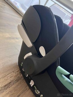Cybex Aton B2 + isofix - 4