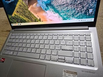 Asus Vivobook 15x OLED model 2024 so 16gb ram ryzen 7 proces - 4