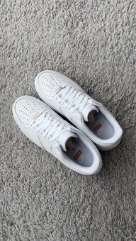 Nike Air Force 1 Low Supreme White - 4