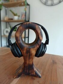 Nový drevený stojan na hudobné slúchadlá - HANDMADE - 4