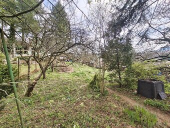 Predaj// záhrada nad kúpaliskom Handlová// 501 m² - 4
