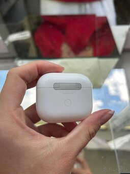 Apple AirPods 3 generácie - 4