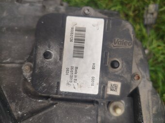 Ľavý svetlomet Volvo S60 II - 4