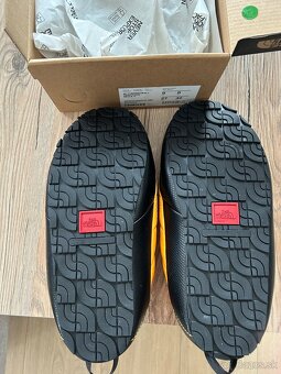 The North Face Thermoball papuce, velkost 42 - 4