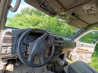 Predám Nissan patrol y61 - 4