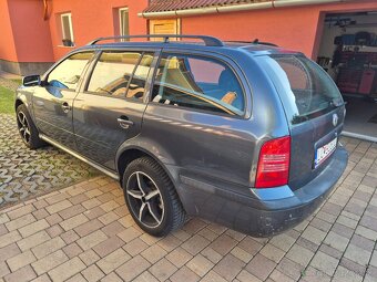 Škoda Octavia - 4